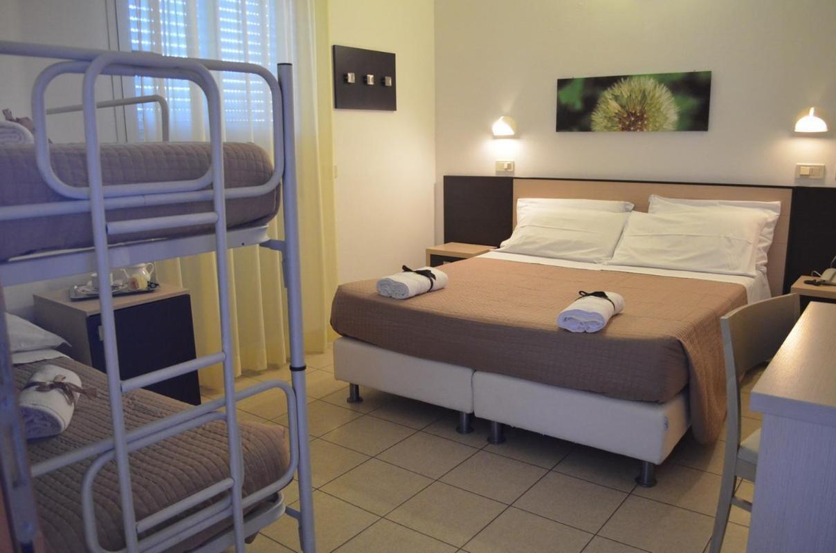 Hotel Europa Milano Marittima Bilik gambar