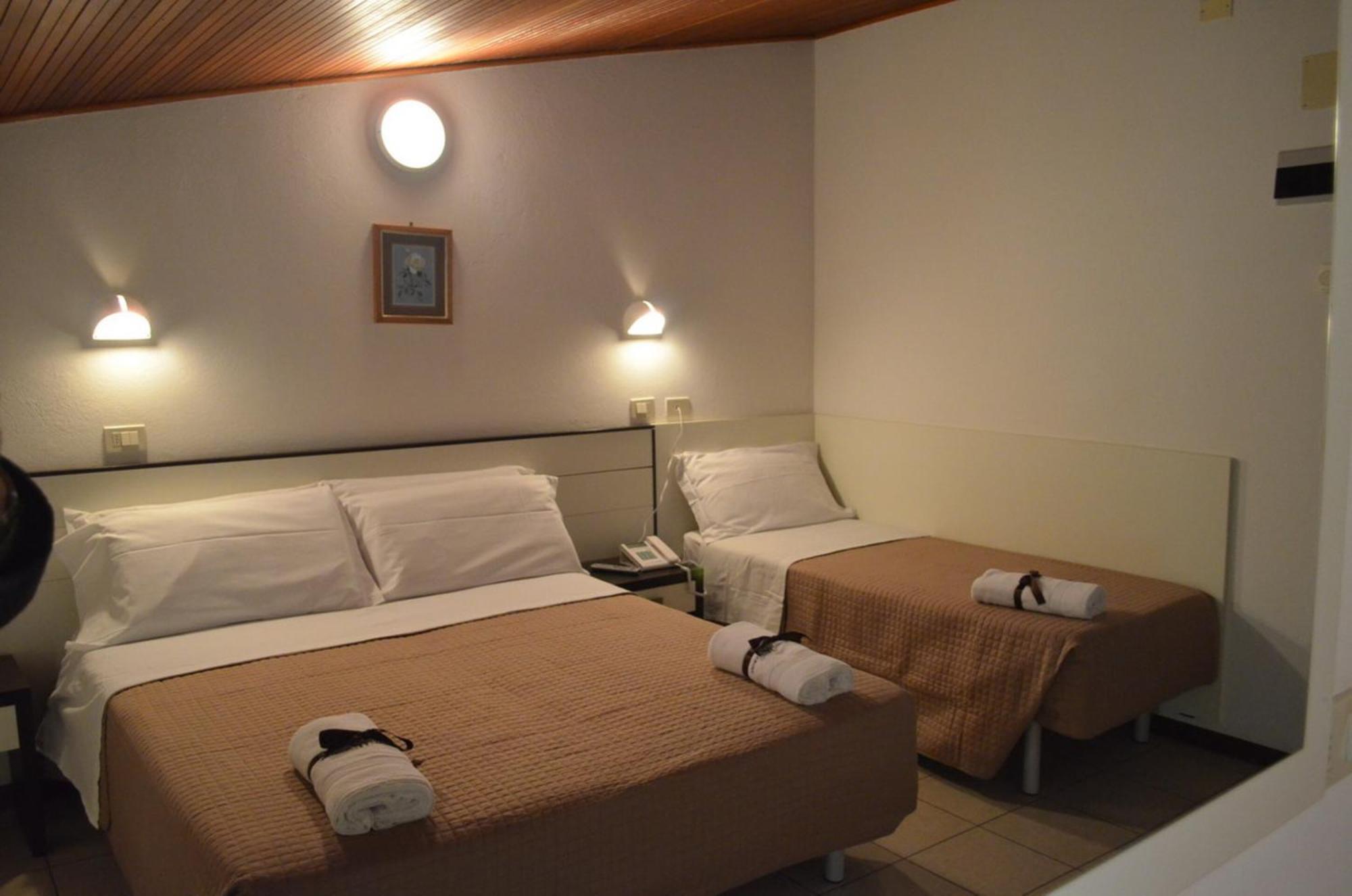 Hotel Europa Milano Marittima Bilik gambar